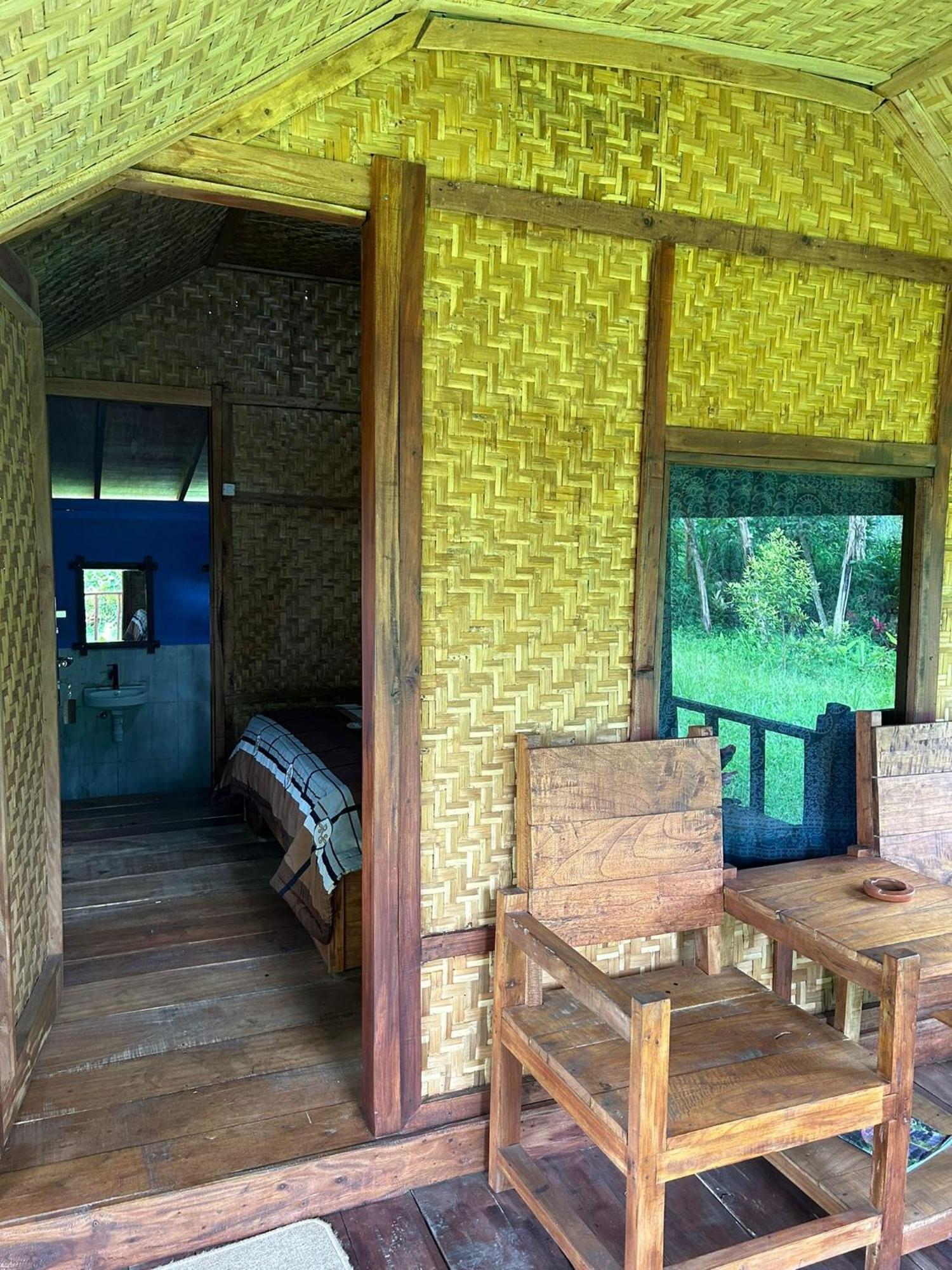 Banana Bungalows 테테바투 객실 사진
